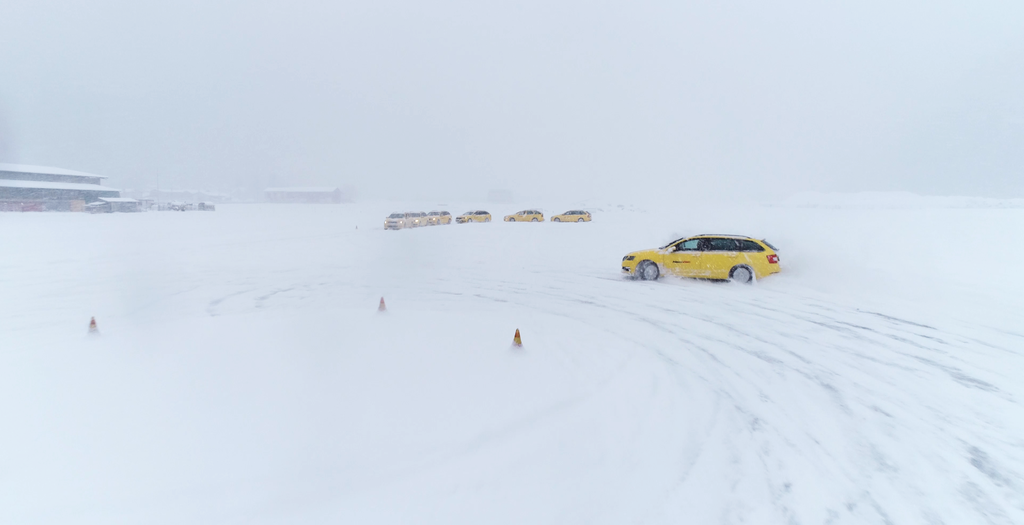 Fahrtraining in Ambri | © NeoVac